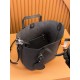 BLOSSOM Small Handbag M21848 Black：20x20x12.5cm
