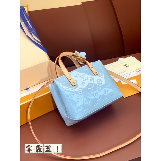 M24028 Haze Blue READE Small Handbag