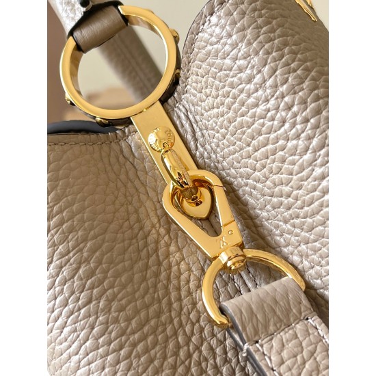  M23331Capucines Small HandbagSize：27 * 18 * 9Cm