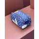 47528cosmetic bagsize28x16x13cm。