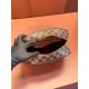 47527Damier Graphite Cosmetic Bag：25.5 x 17.0 x 9.0 cm。