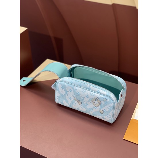 M82337Dopp Kit Toiletry Bagsize：28x15x16.5cm