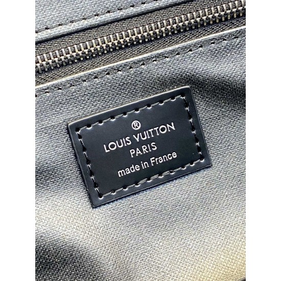 44494cosmetic bagsize28x16x13cm。