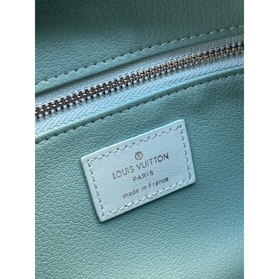 M82337Dopp Kit Toiletry Bagsize：28x15x16.5cm