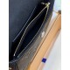 M82211 Wallet On Chain Ivy Handbag