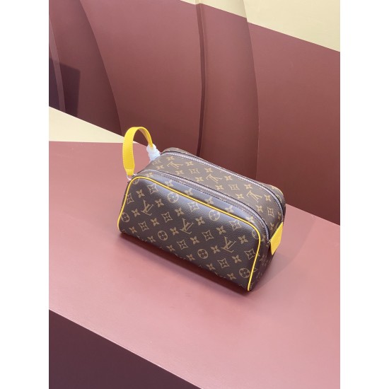 M47528cosmetic bag