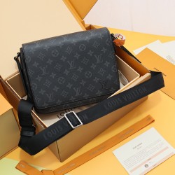 District Small Messenger Bag M4625526x20x7CM