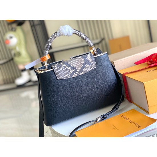 M95509 M95382Capucines Handbags31.5 x 20.0 x 11.0 cm