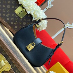 M24611 Low Key Shoulder Bag 26.0 x 18.0 x 7.0
