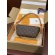 M81911 Wallet On Chain Ivy Handbag