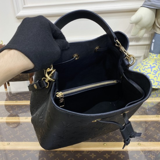 M45256NoNo Medium Bucket Bag size：26*17.5*26cm-