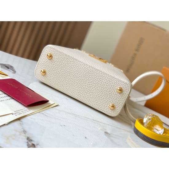 M23330Capucines Mini HandbagSize：21 * 14 * 8Cm