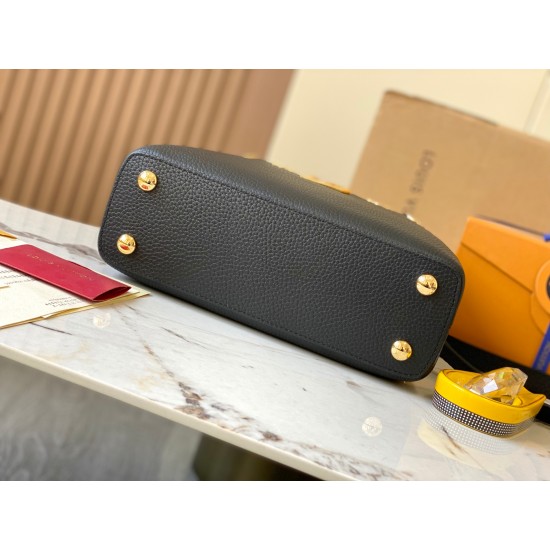  M23331 Capucines Small HandbagSize：27 * 18 * 9Cm