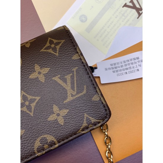 M82509 Lily wallet size：20.5x10x3.5cm。