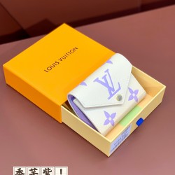 M41938VICTORINE Wallet12 x 9.5 x 1.5 