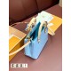 M24028 Haze Blue READE Small Handbag