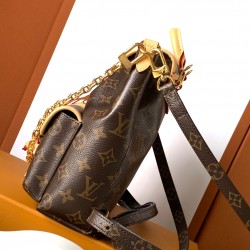 Excursion Small BackpackM46932皮：21.0 x 23.0 x 10.0 
