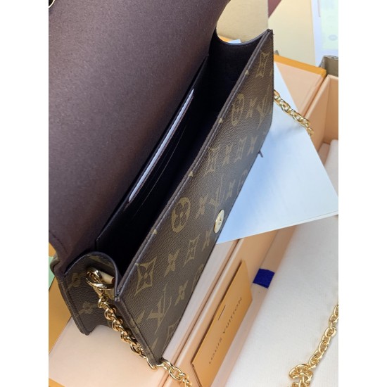 M82509 Lily wallet size：20.5x10x3.5cm。