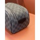 47528Damier Graphite Cosmetic Bag-size28x16x13cm。