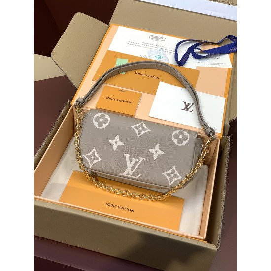 M82211 Wallet On Chain Ivy Handbag
