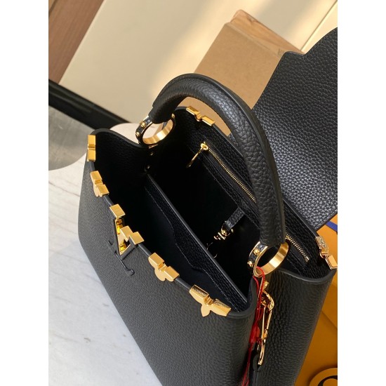  M23331Capucines Small HandbagSize：27 * 18 * 9Cm