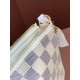 N41207 N41207 White Grid Mahjong Bag：21 x 13 x 3 cm。