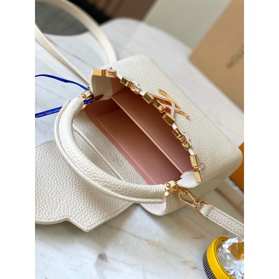 M23330Capucines Mini HandbagSize：21 * 14 * 8Cm