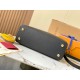  M23332Capucines Medium HandbagSize：31.5 * 20 * 11Cm