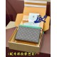 M44466 Green：26x20x5cm。