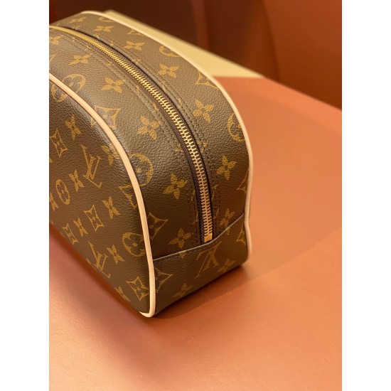 47527Damier Graphite Cosmetic Bag：25.5 x 17.0 x 9.0 cm