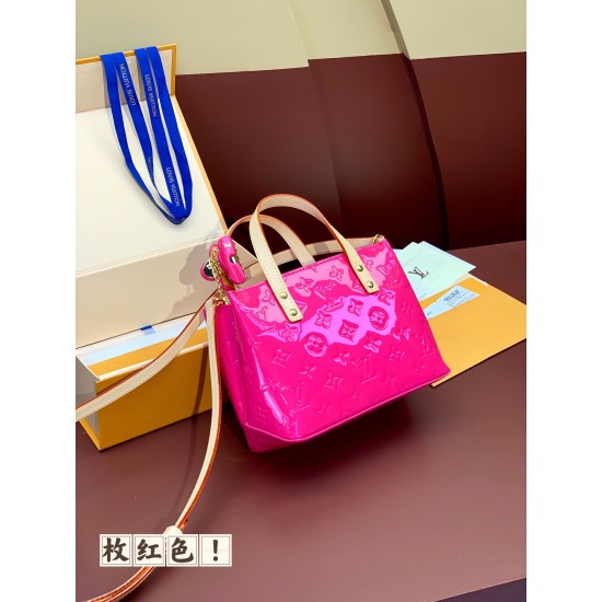 M24028 Enameled red READE small handbag