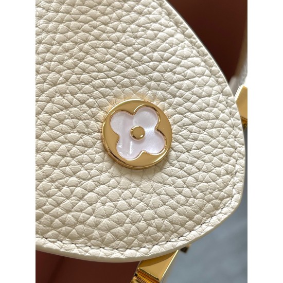  M23332Capucines Medium HandbagSize：31.5 * 20 * 11Cm