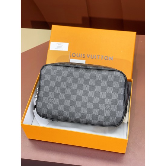 Damier Graphite Clutch Bag N47521