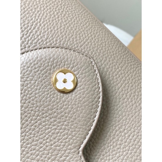  M23332Capucines Flower Crown HandbagSize：31.5 * 20 * 11Cm