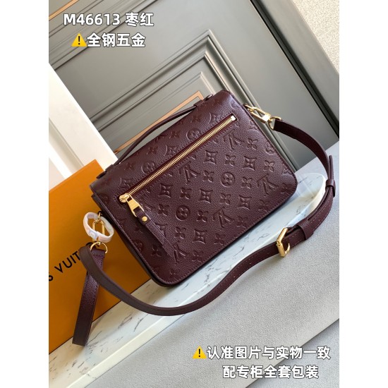 M46740 Saumur BBbag :25x19x7CM