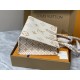  M22975OnTheGo Small Handbag35 x 27 x 14 cm