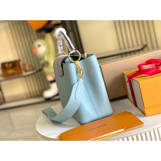 M21167N80741Capucines BB Handbag  size:31.5 x 20 x 11cm
