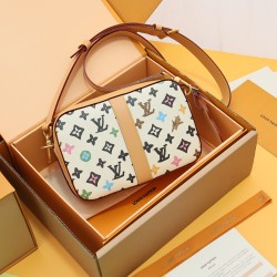 ENVELOPE Messenger Bag M24820：23.5*15.5*8.5CM