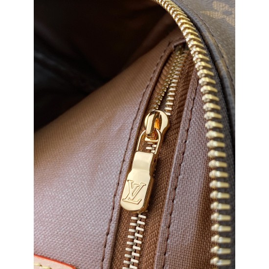 47528Damier Graphite Cosmetic Bag-size28x16x13cm。