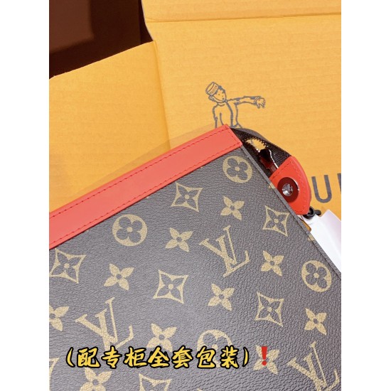 M44466 Red：26x20x5cm。
