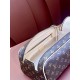 44494cosmetic bagsize28x16x13cm。