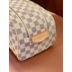 47528Damier Graphite Cosmetic Bag-size28x16x13cm。