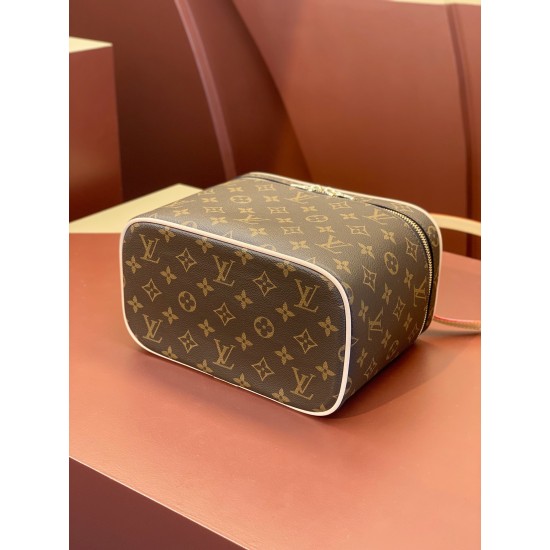 M42265 Cosmetic Bag Large