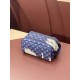 47528cosmetic bagsize28x16x13cm。