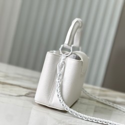 CAPUCINES EAST WEST Handbag: 22*12*8cm