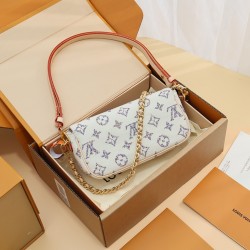  Wallet on Chain Ivy M83499 23.5*12*4.3CM