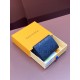 。M82133 CELESTE Wallet