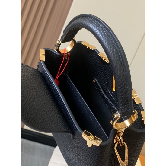  M23330 Capucines Mini HandbagSize：21 * 14 * 8Cm