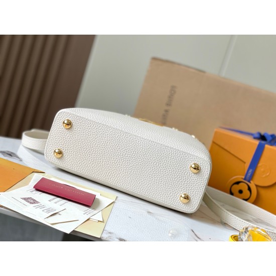  M23331Capucines Small HandbagSize：27 * 18 * 9Cm