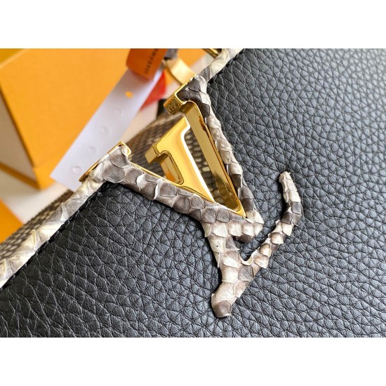 M95509 M95382Capucines Handbags31.5 x 20.0 x 11.0 cm